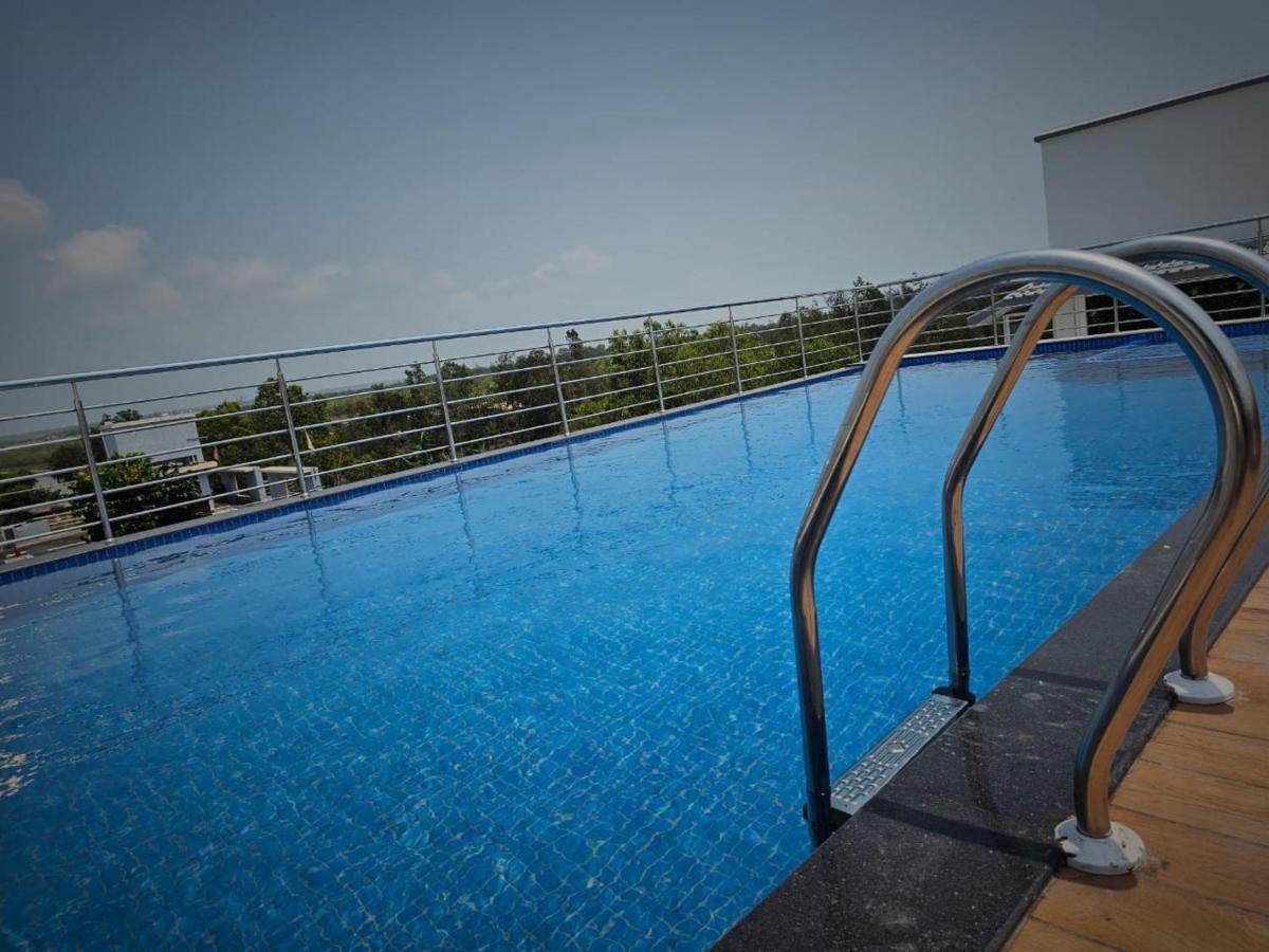 Blue Waves Hotel Tajpur Экстерьер фото