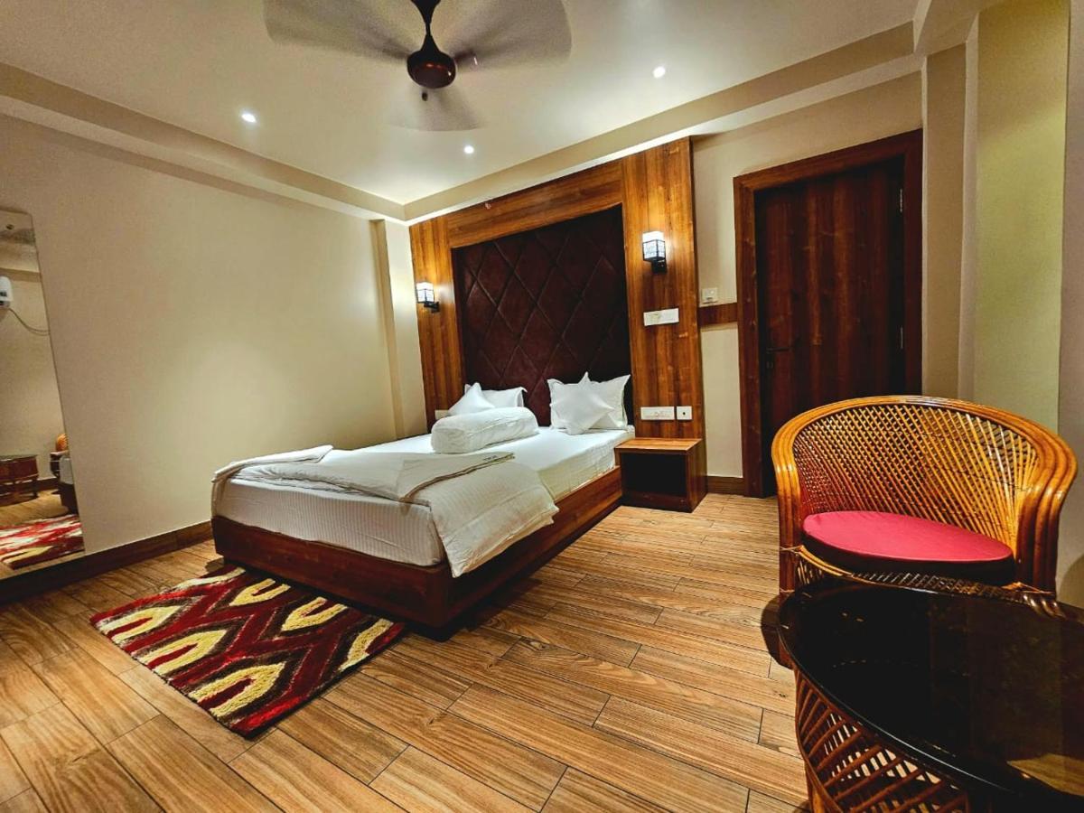 Blue Waves Hotel Tajpur Экстерьер фото