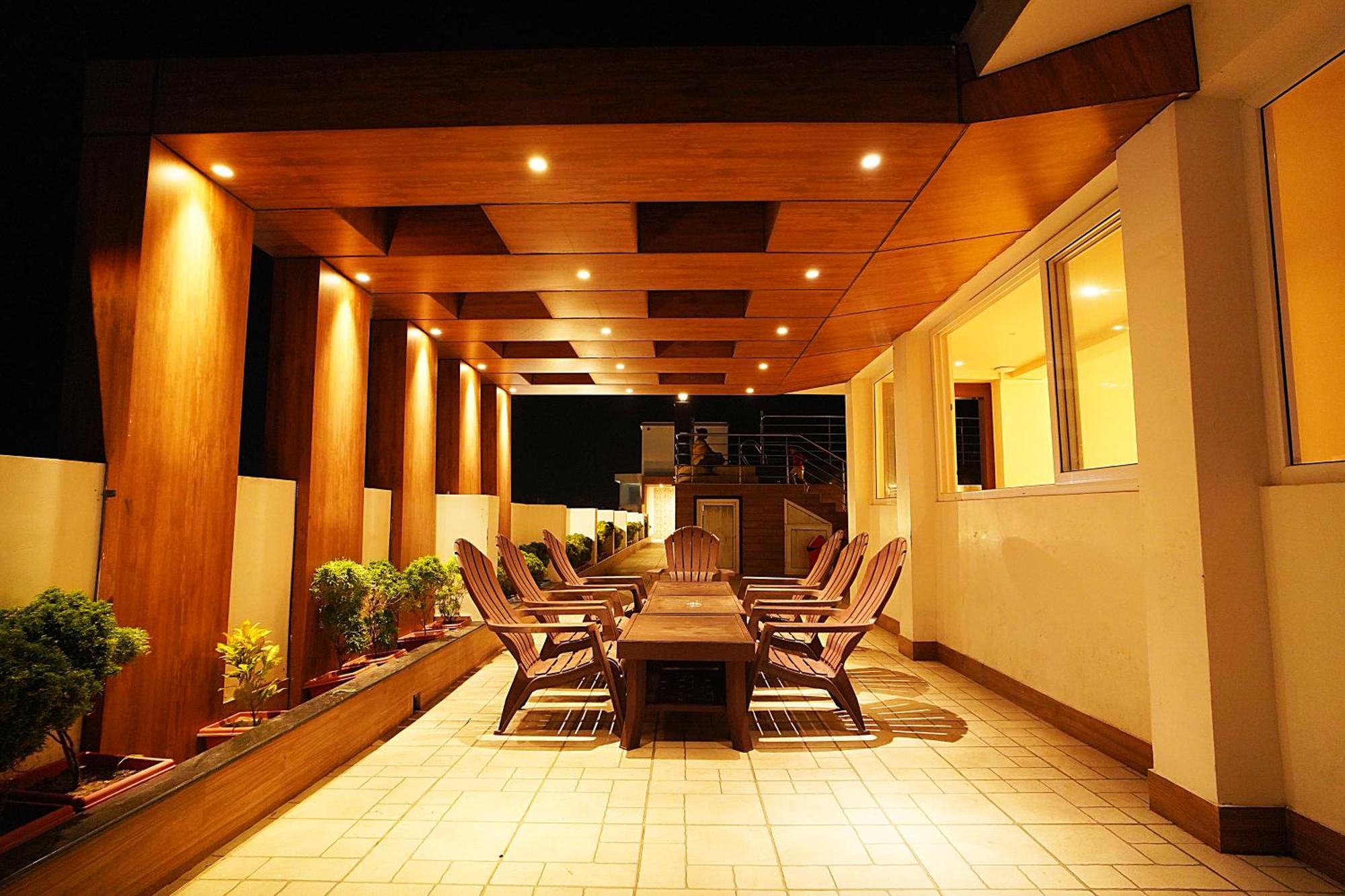 Blue Waves Hotel Tajpur Экстерьер фото