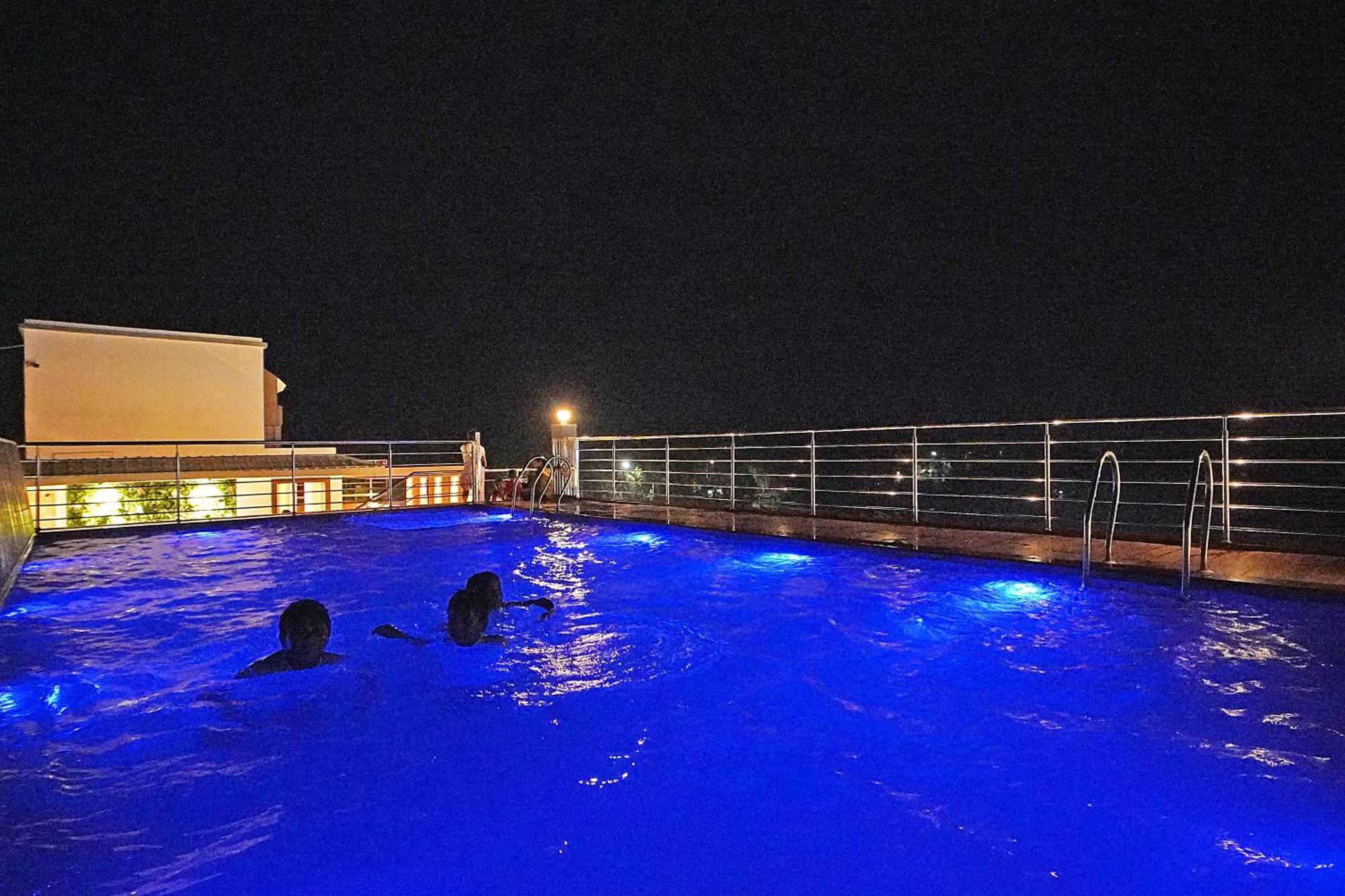 Blue Waves Hotel Tajpur Экстерьер фото